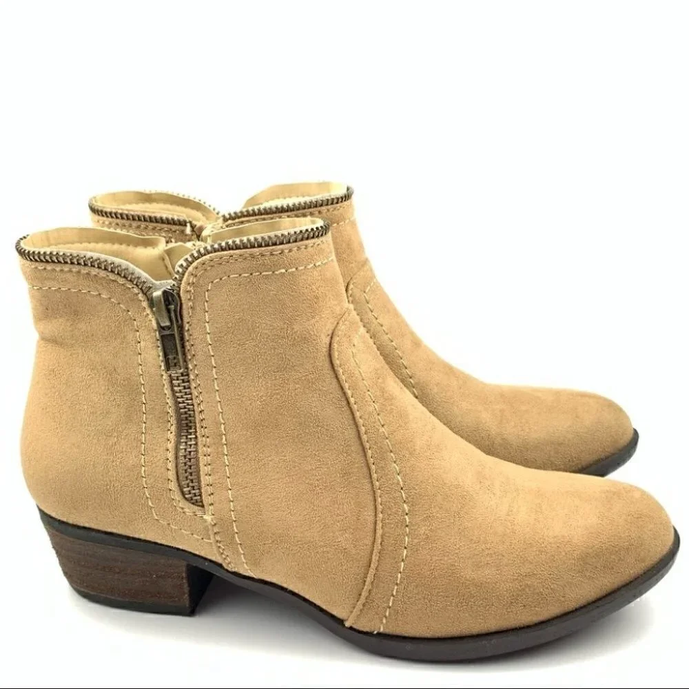 Just fab Tuvee ankle booties 7 37.5 tan western